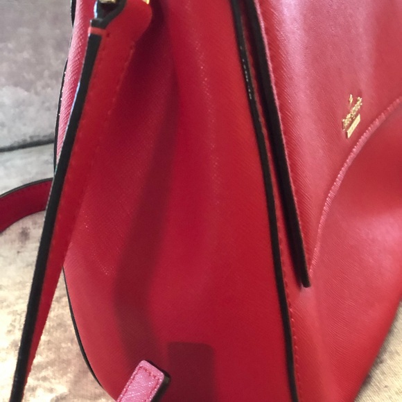 Only used once - Kate Spade crossbody - Picture 2 of 4